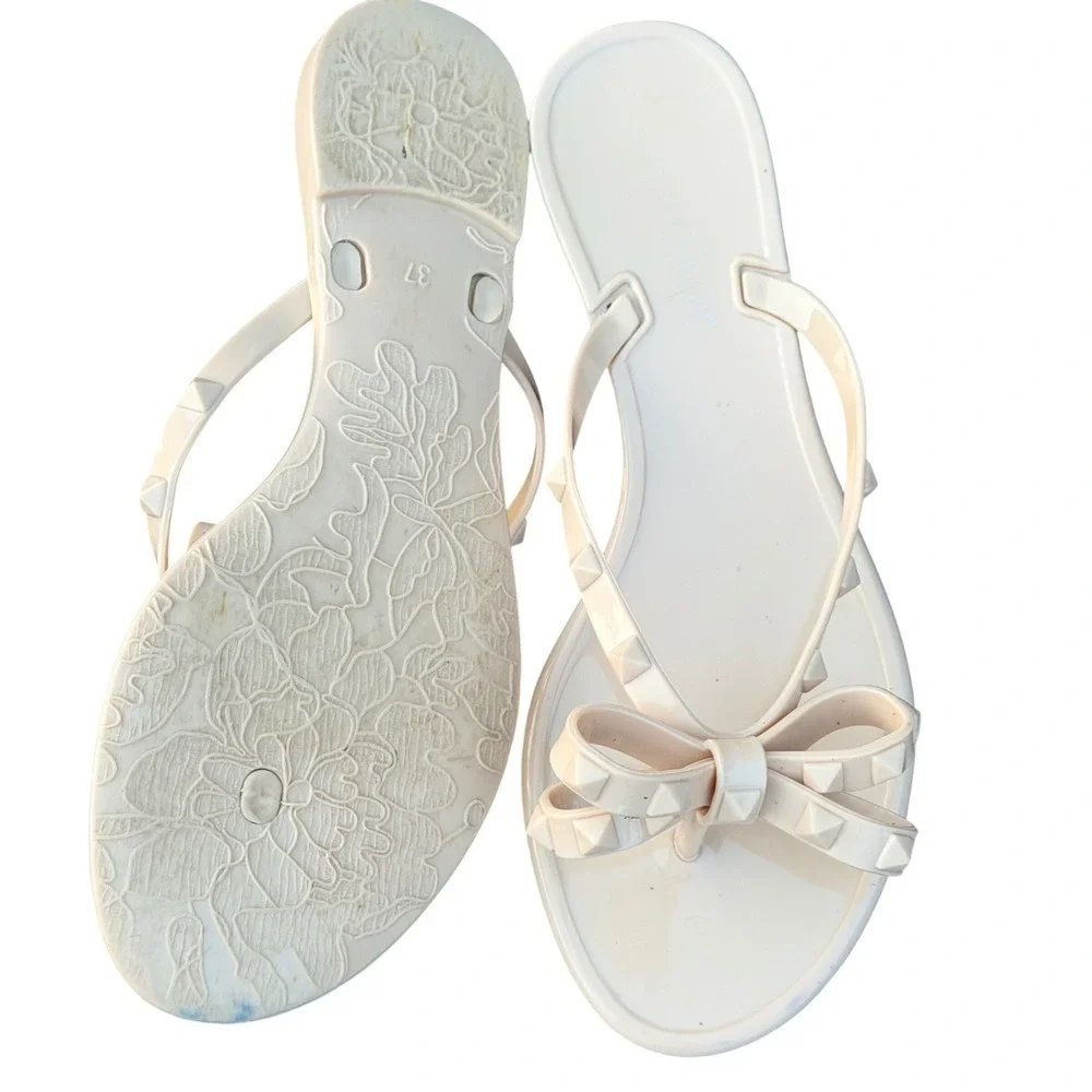 Jelly Sandals Womens 37 Nude Beige Studded Bow Flip Flop Thong Rockstud Style